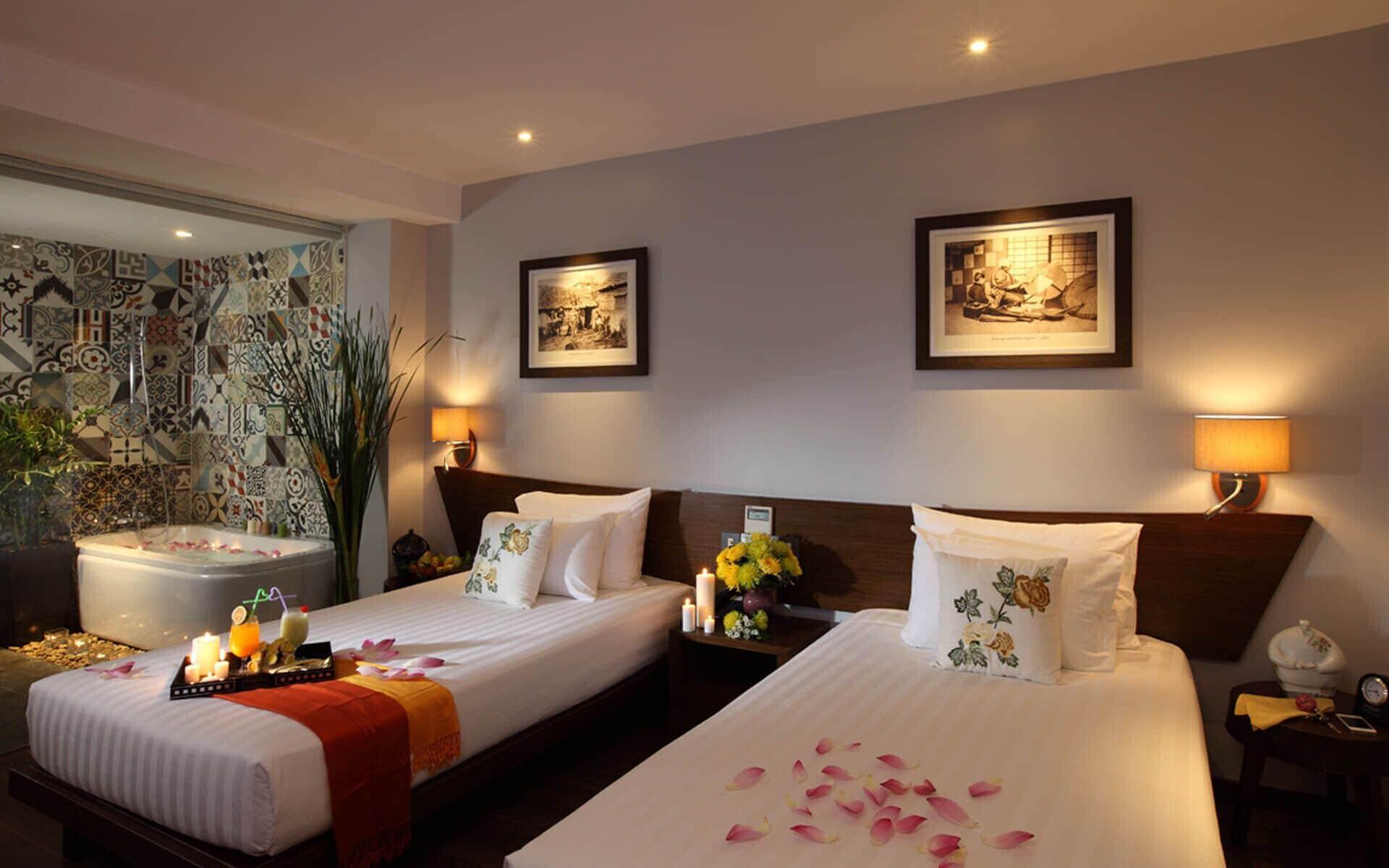 Khách sạn Silverland Sakyo 4*