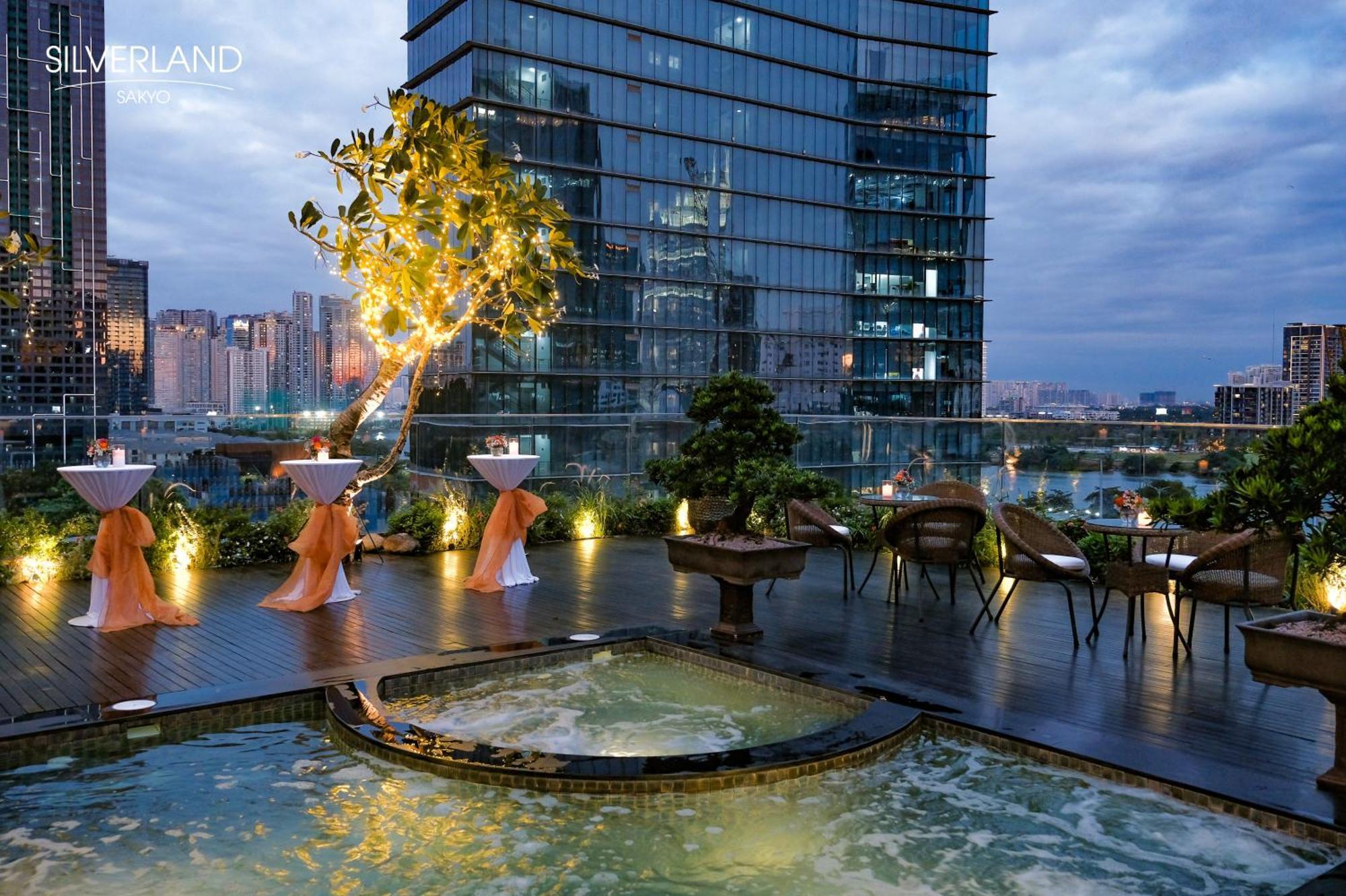 Silverland Sakyo Khách sạn 4*
